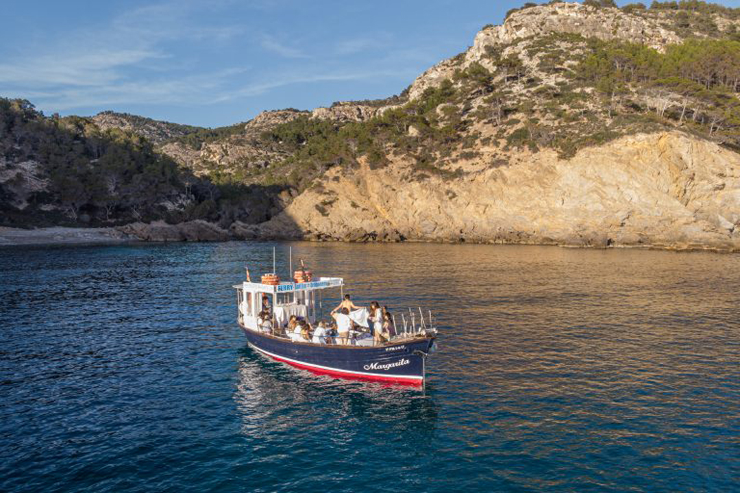 Marina Starfish Boat - Visit Dragonera Island Marina Starfish Boat - Visit Dragonera Island