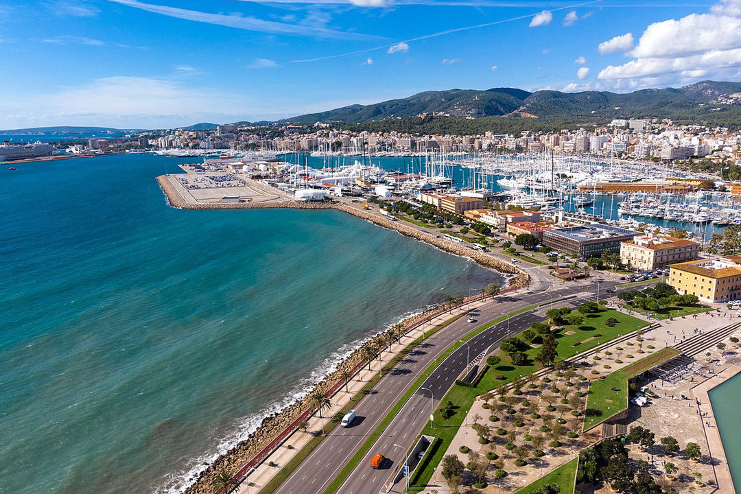 Palma sky tour on helicopter